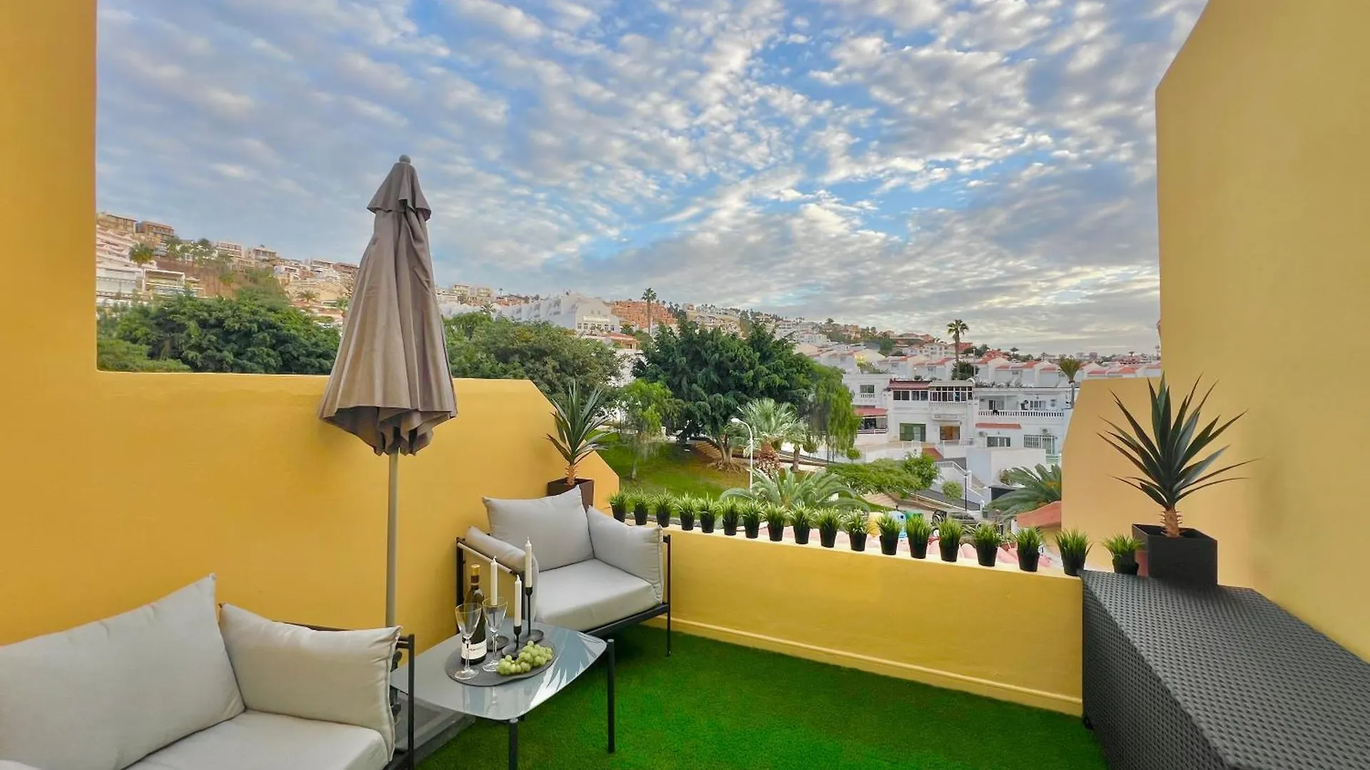 Paulmarie Apartment With Heated Pool In Las Brisas Costa Adeje